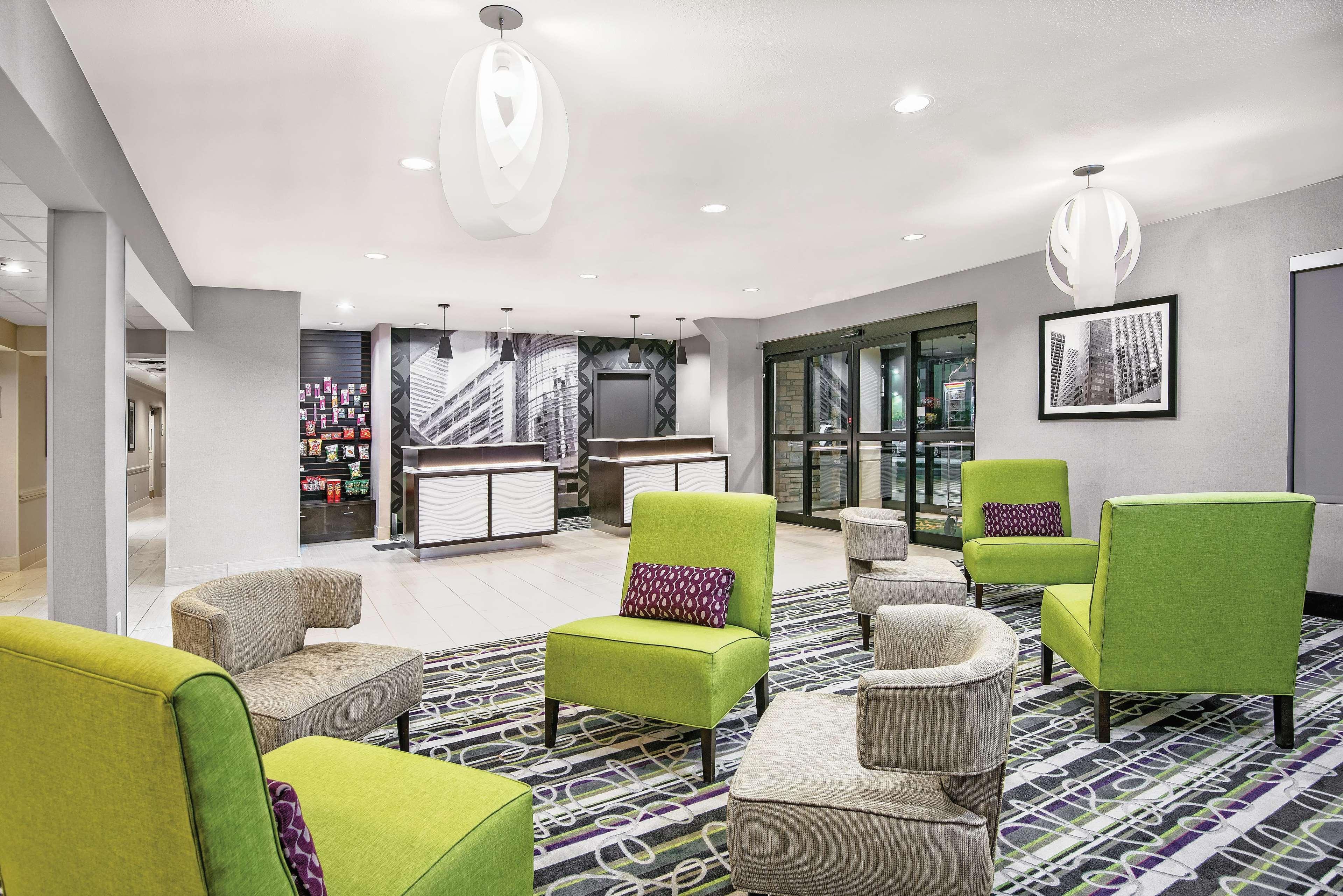 La Quinta Inn & Suites By Wyndham The Woodlands Spring Ngoại thất bức ảnh